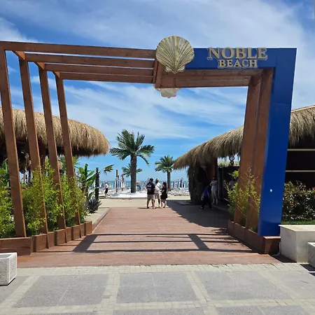 アパート Rasarit La Mare Sea View コンスタンツァ